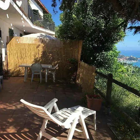 Couette-café Ai Canarbin - Colline Di 3*