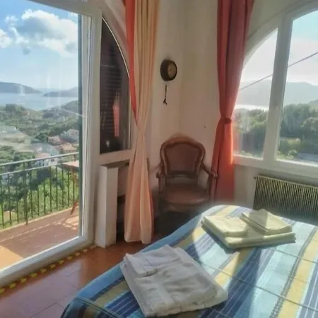 Ai Canarbin - Colline Di Bed and Breakfast Lerici