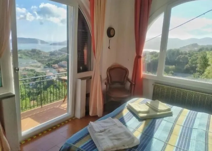 Ai Canarbin - Colline Di Bed and Breakfast Lerici
